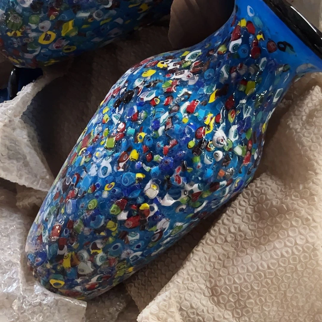 琉璃手工艺品琉璃的颜色是什么颜色的