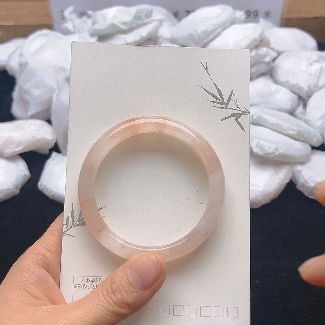 未镶嵌手镯石英质玉31