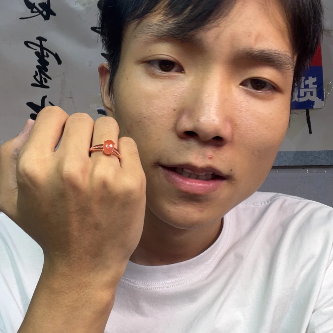 颈饰未镶嵌南红玛瑙