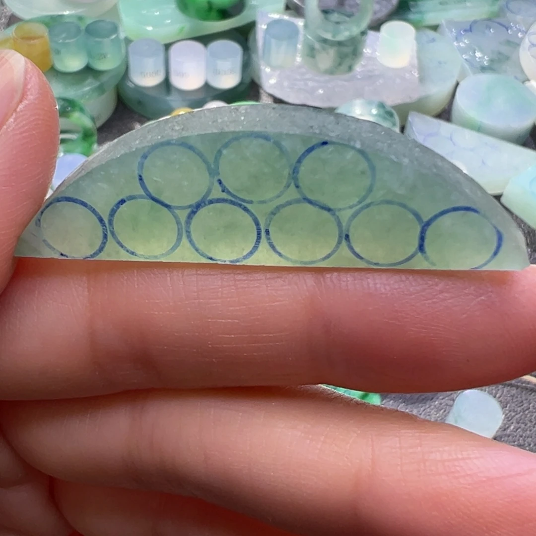 定制翡翠未镶嵌翡翠