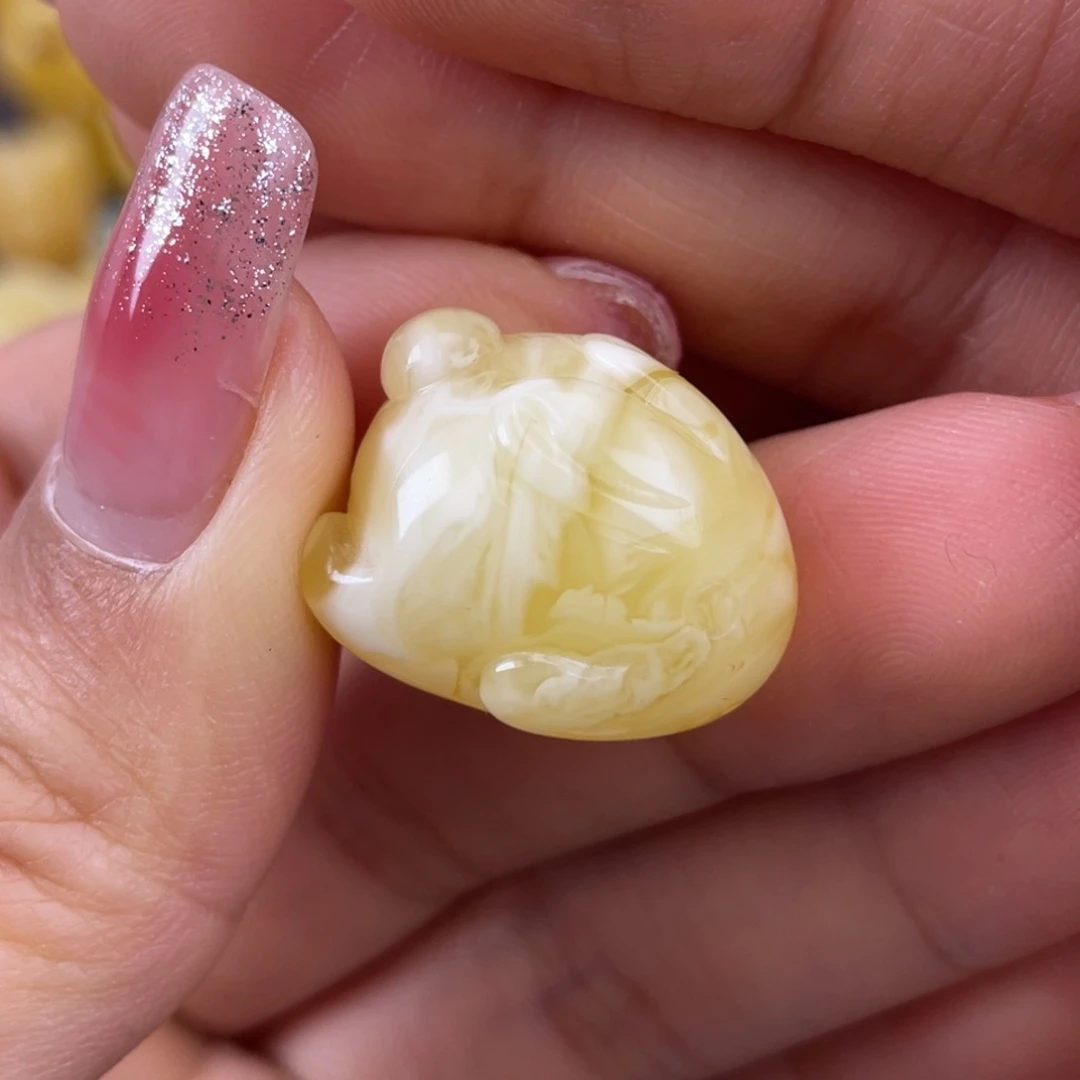 琥珀裸石未镶嵌蜜蜡