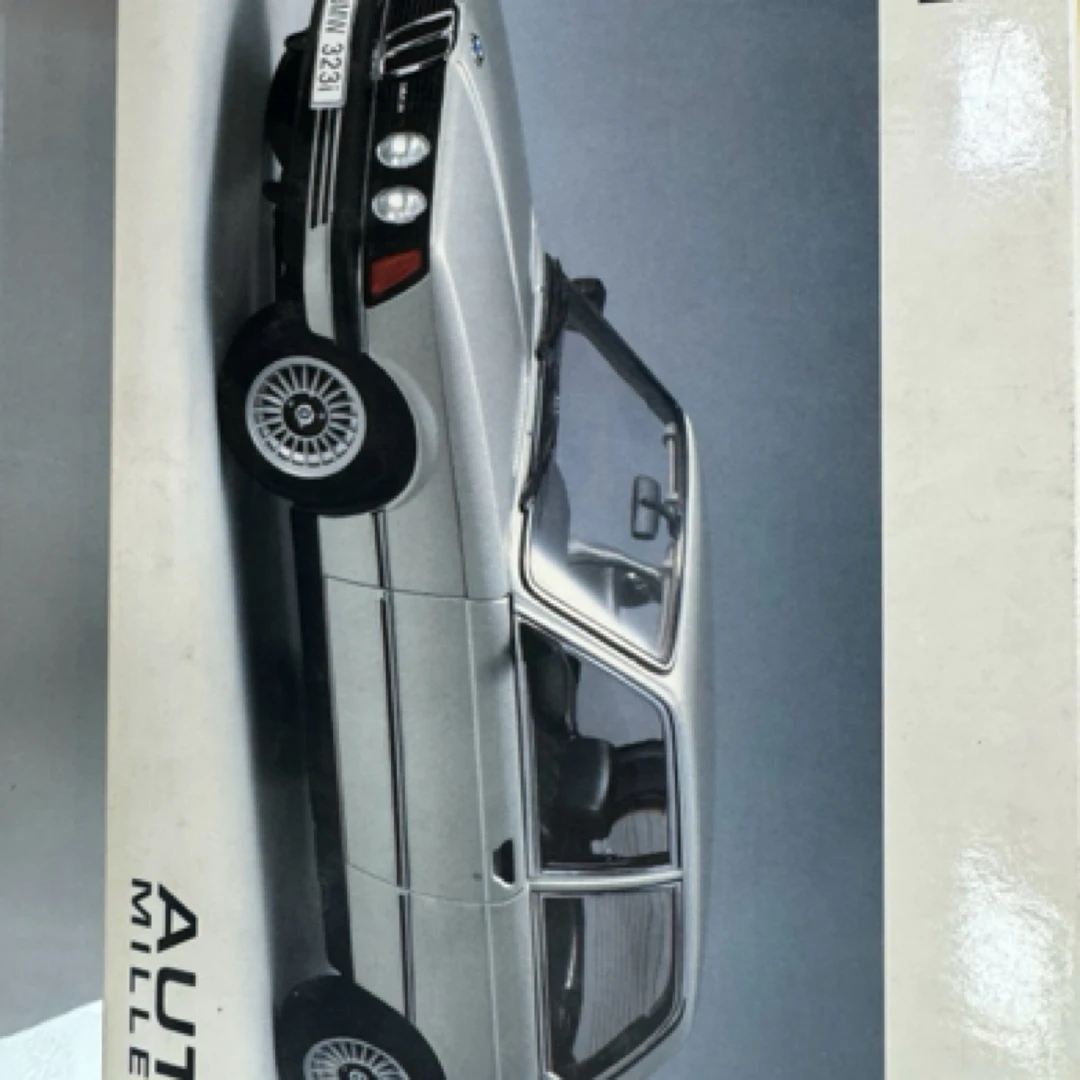 奥拓 1:18 AUTOart 宝马 BMW 323I E21 白色 车模
