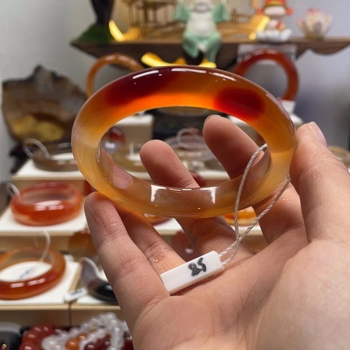 玛瑙/玉髓未镶嵌手镯