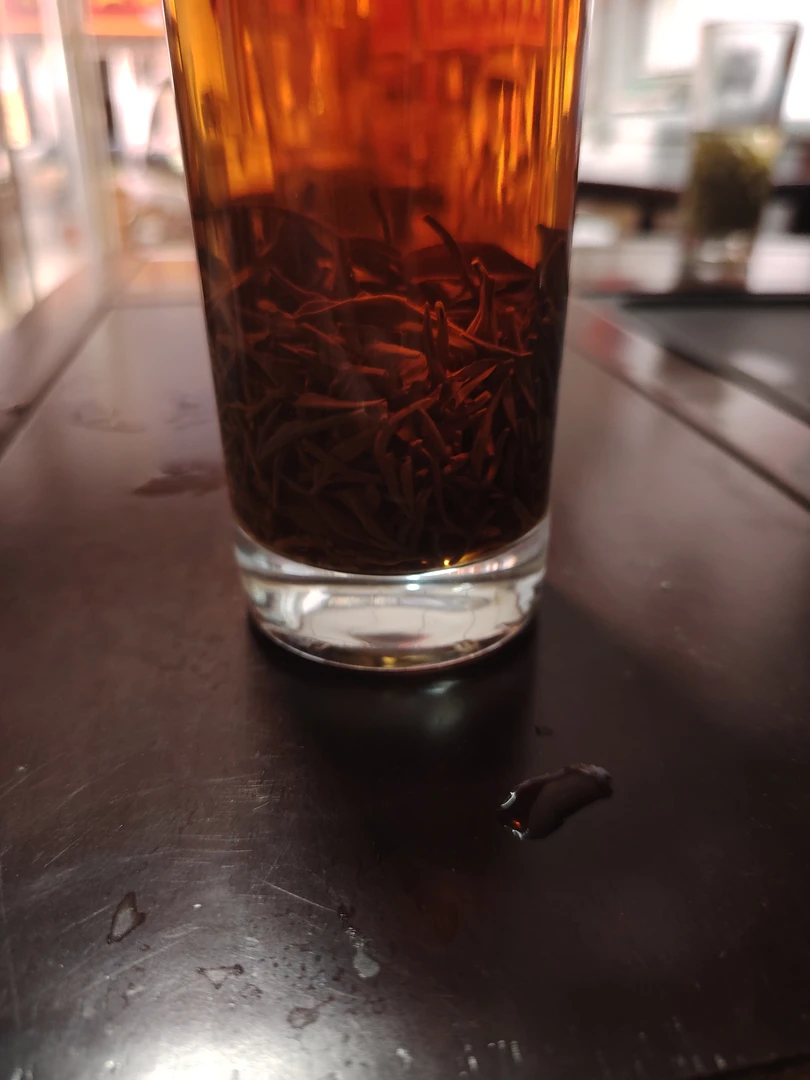 红茶2025高山云雾茶口感醇厚