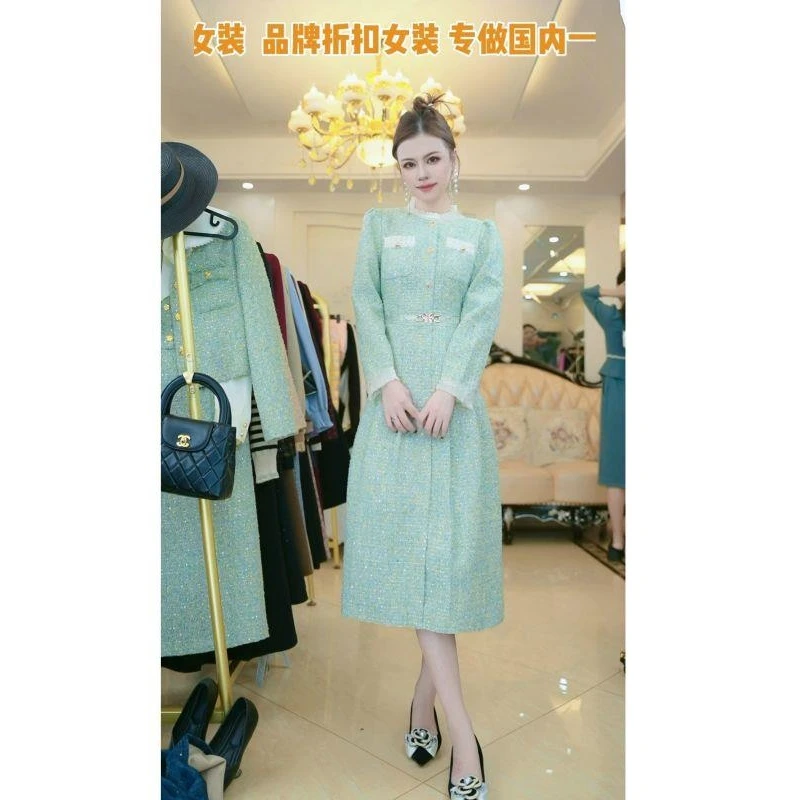 梦想服饰绿色气质时尚收腰显瘦2024秋冬设计感连衣裙8011