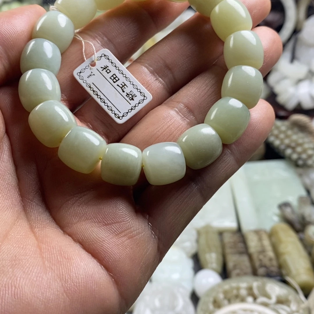 和田玉（糖玉）未镶嵌颈饰