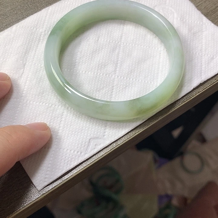 翡翠未镶嵌颈饰56.8圈