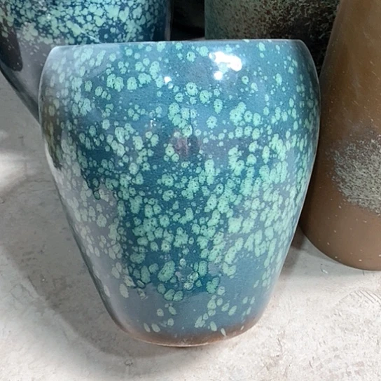 紫砂花盆口25高度30绿雪花