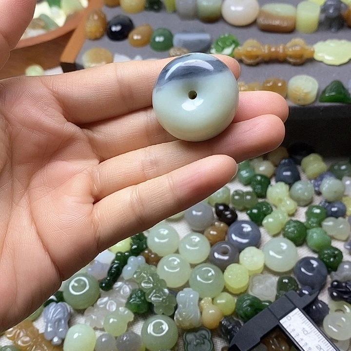 未镶嵌和田玉挂件平安扣