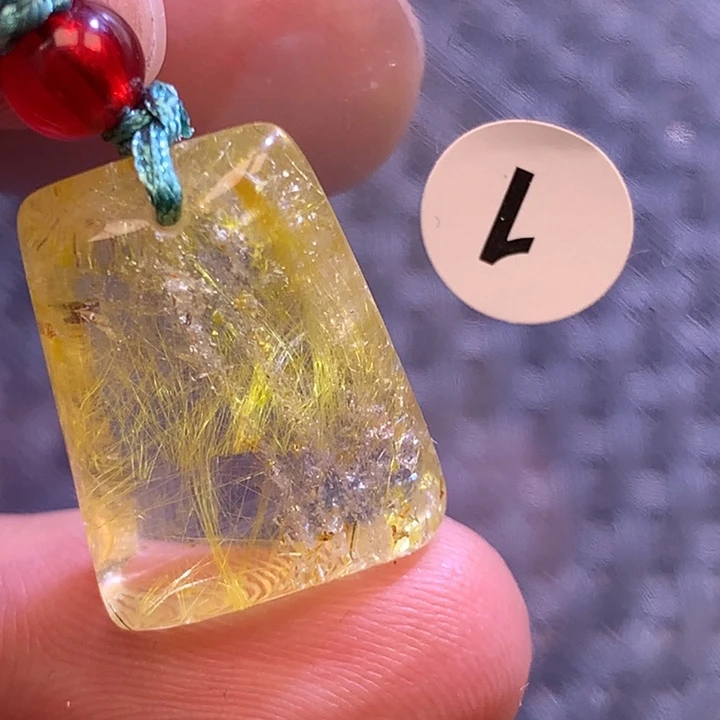 水晶吊坠(不含链)未镶嵌?**゛