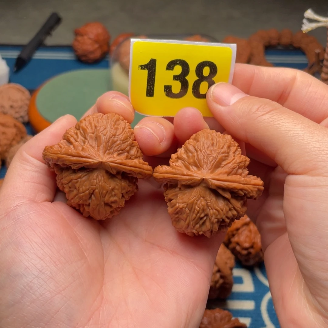 吊坠文玩核桃42.5球白（精品）精品138号