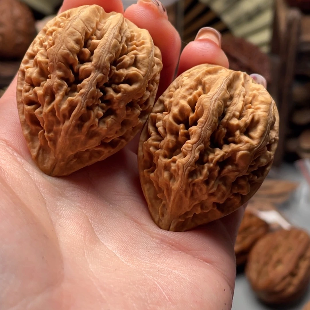 文玩核桃把件楸刀鱼126