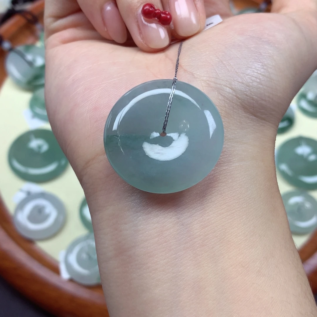 翡翠未镶嵌颈饰吊坠29.1/6.4mm