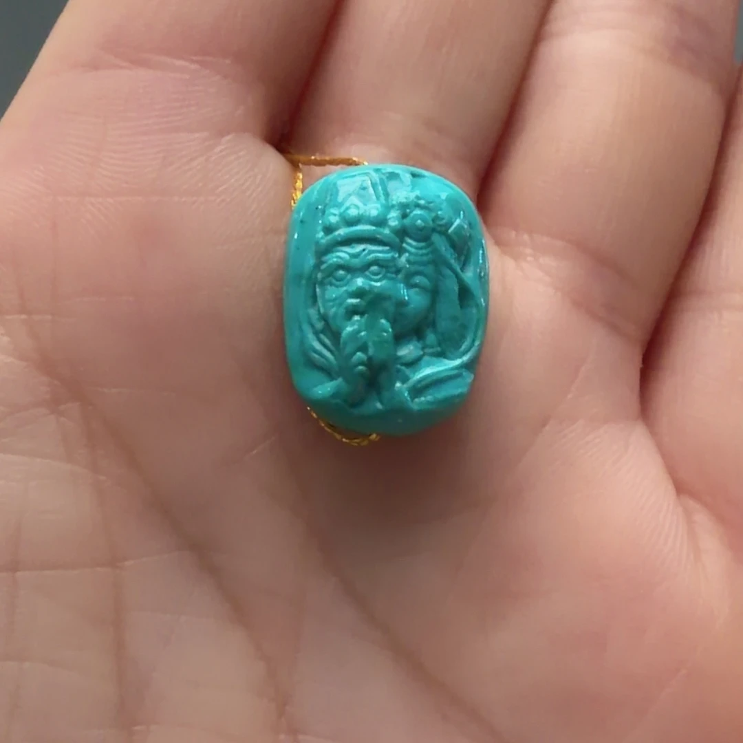 绿松石未镶嵌颈饰
