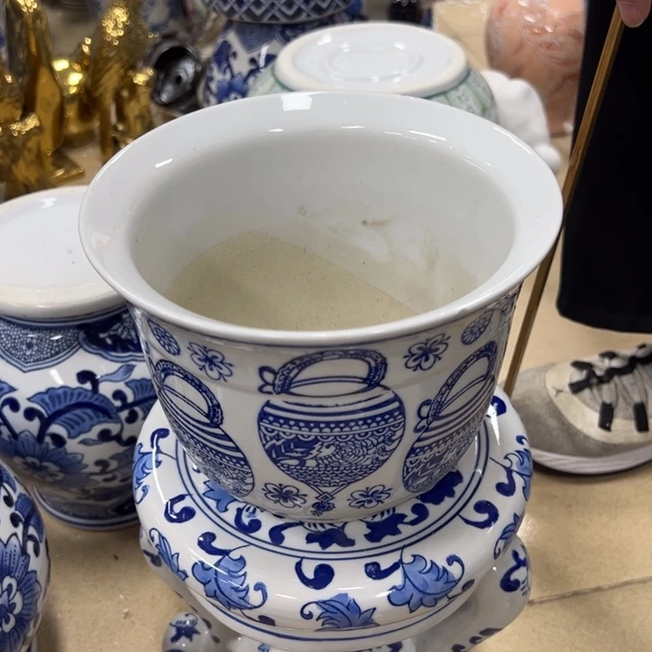 瓷片微瑕。。。。。。。。。。。