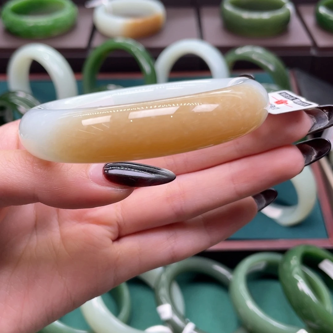 和田玉未镶嵌手镯56.57