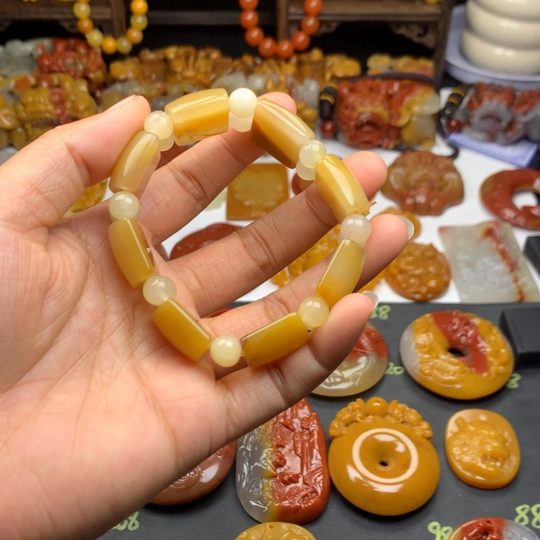 石英质玉（黄龙玉）挂件未镶嵌