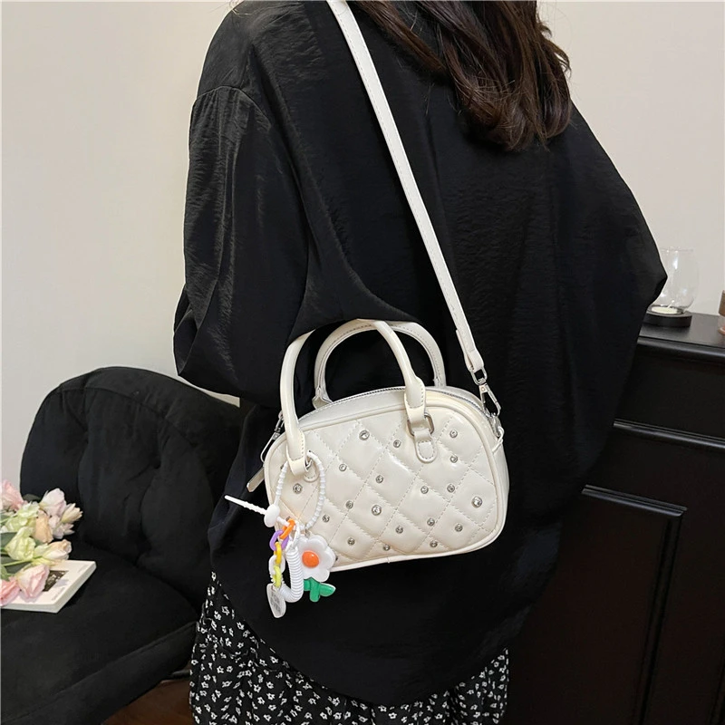 2025新款时尚菱格斜挎包休闲爆款手提枕头包单肩小包包女夏天百搭