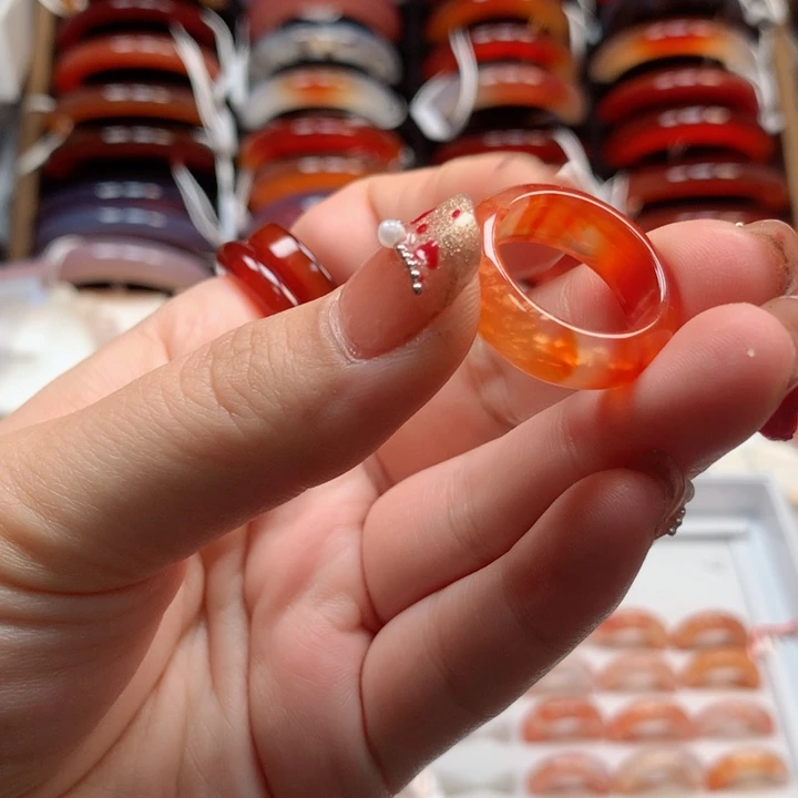 玛瑙/玉髓手镯未镶嵌章*?