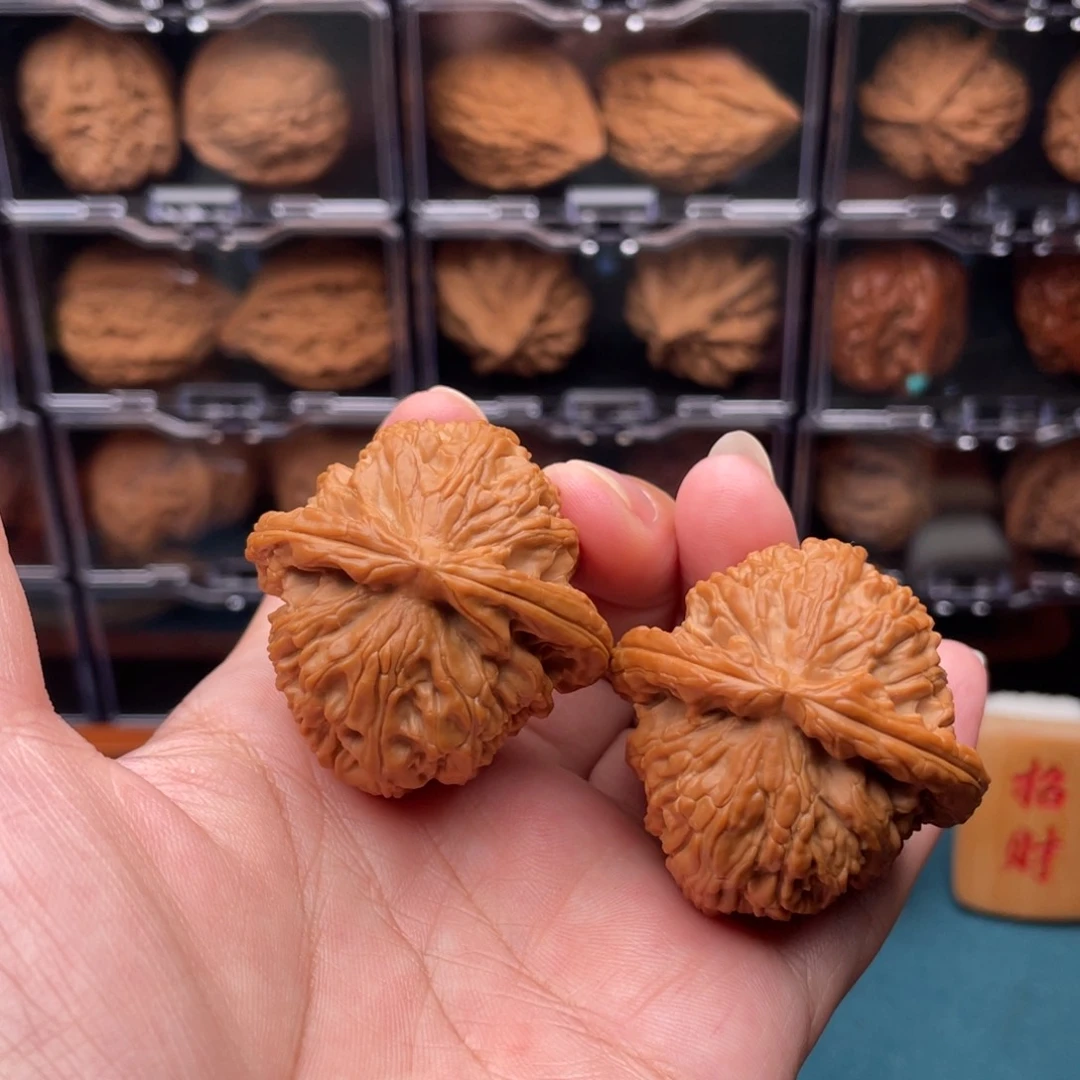 吊坠桃核全品老型白狮子