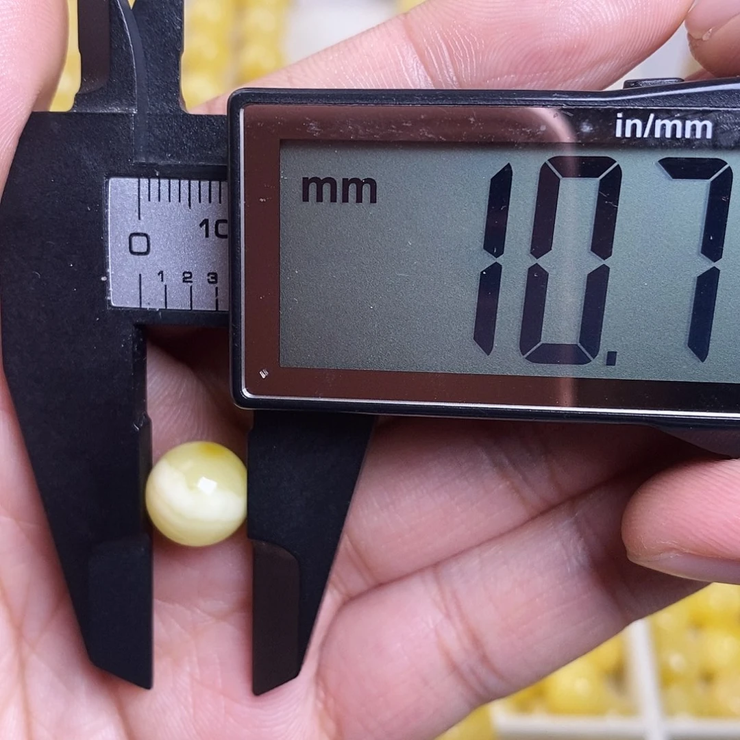 裸石琥珀未镶嵌蜜蜡圆珠