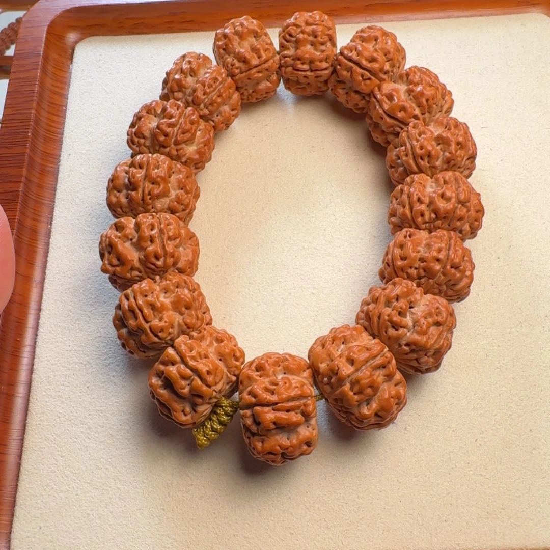 金刚菩提手串A****n帝王龙方墩梅花22+