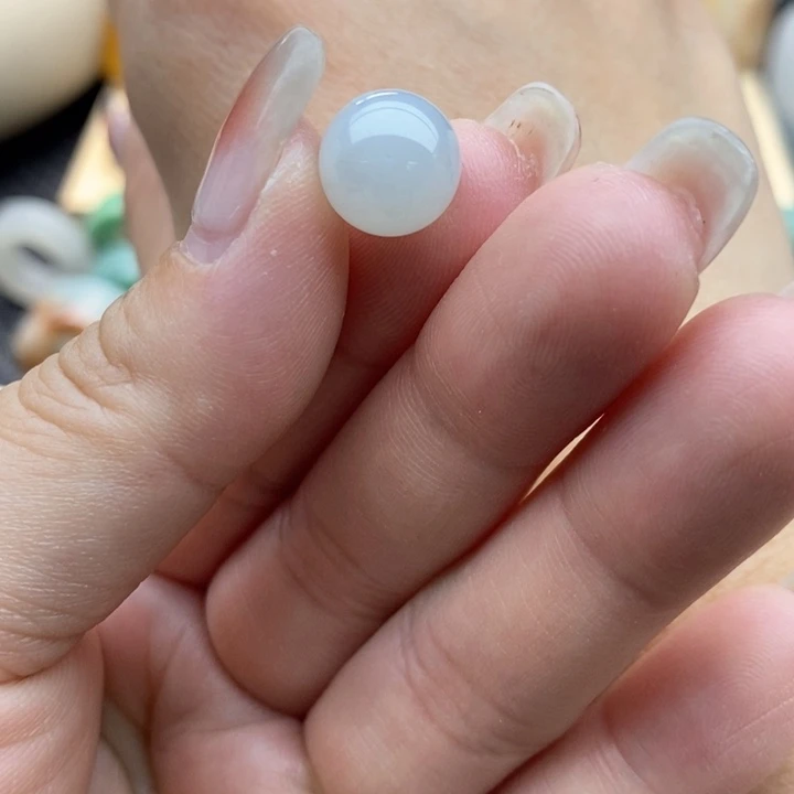 定制翡翠圆珠未镶嵌追**年