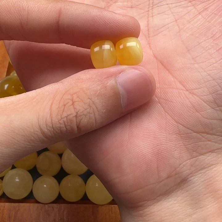 蜜蜡未镶嵌珠宝奇石全品老型卡9一对