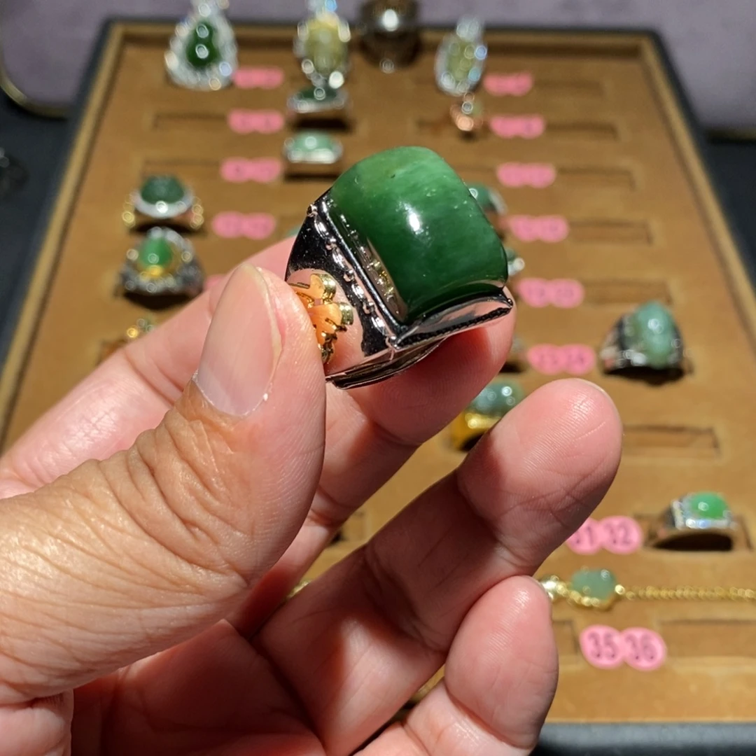 和田玉（碧玉）未镶嵌戒指