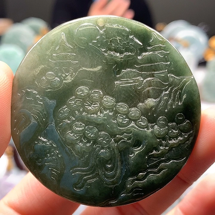 翡翠未镶嵌颈饰山水福利微瑕介意勿拍福利