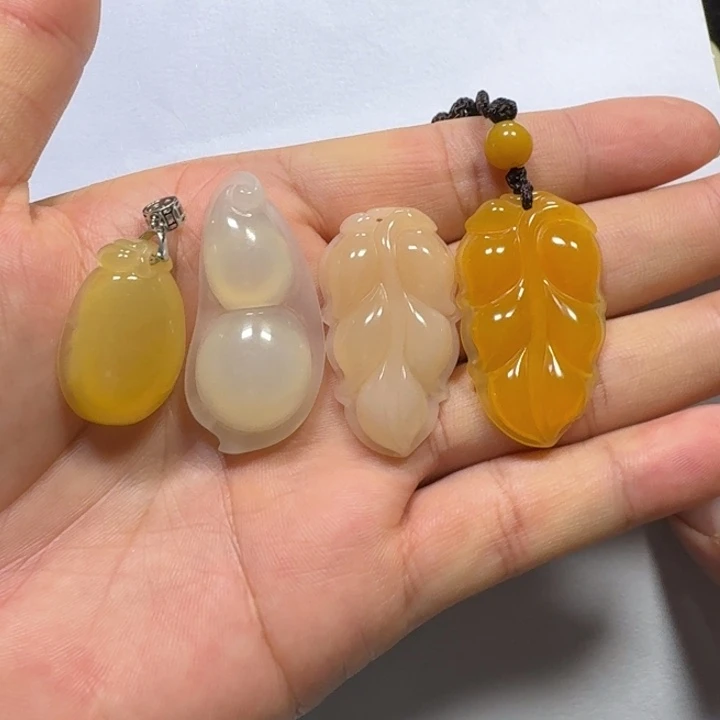 安***意石英质玉（黄龙玉）未镶嵌手镯