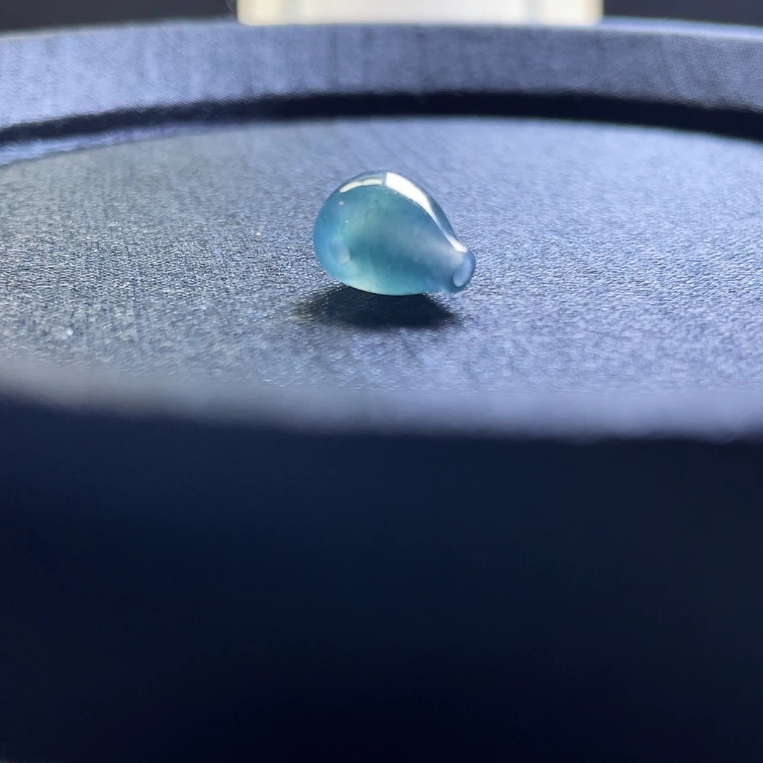 翡翠散珠12.5*8.6*8.6小三通