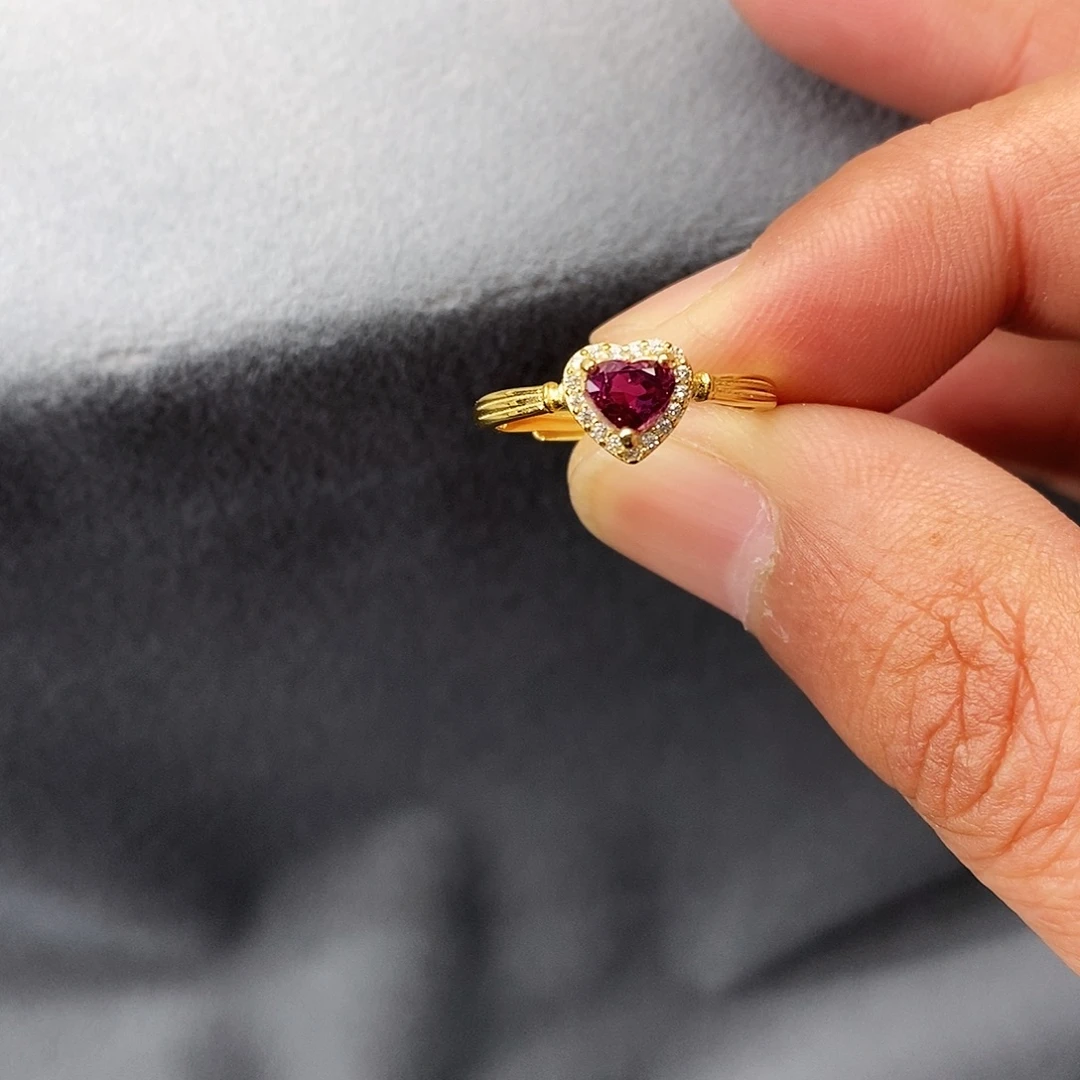 按****戒指银S925镶嵌红宝石