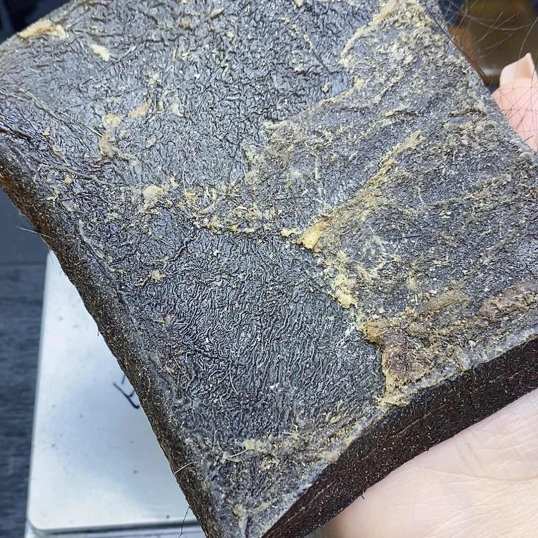 阿***店大叶紫檀（黑酸枝木类）