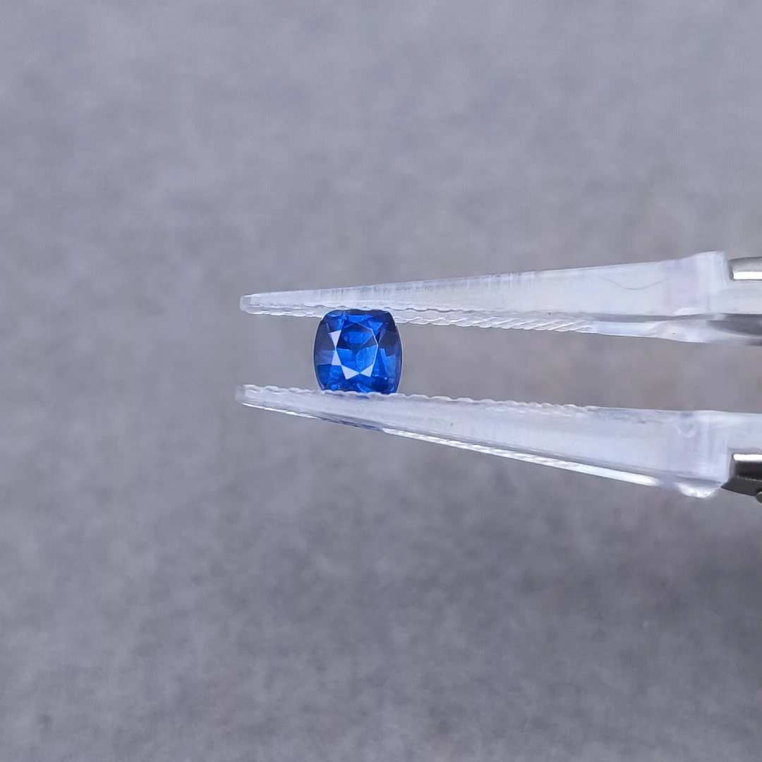 RBvv蓝宝石-0.72ct（01031022）0324
