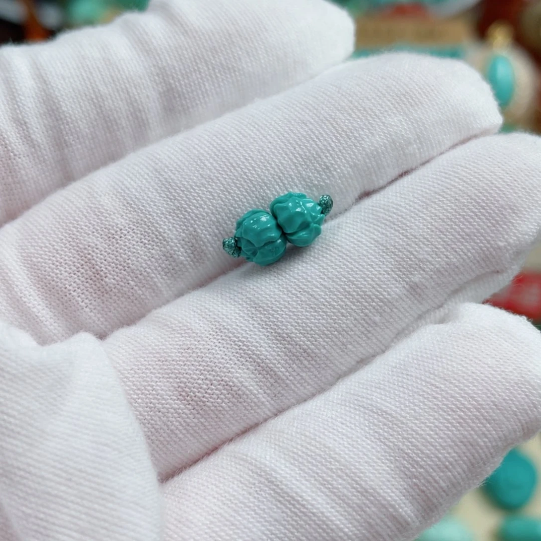 未镶嵌绿松石珠宝奇石