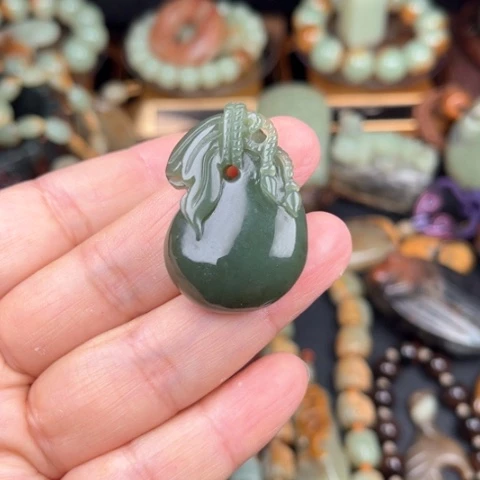 手链未镶嵌岫岩河磨玉（透闪石质玉）