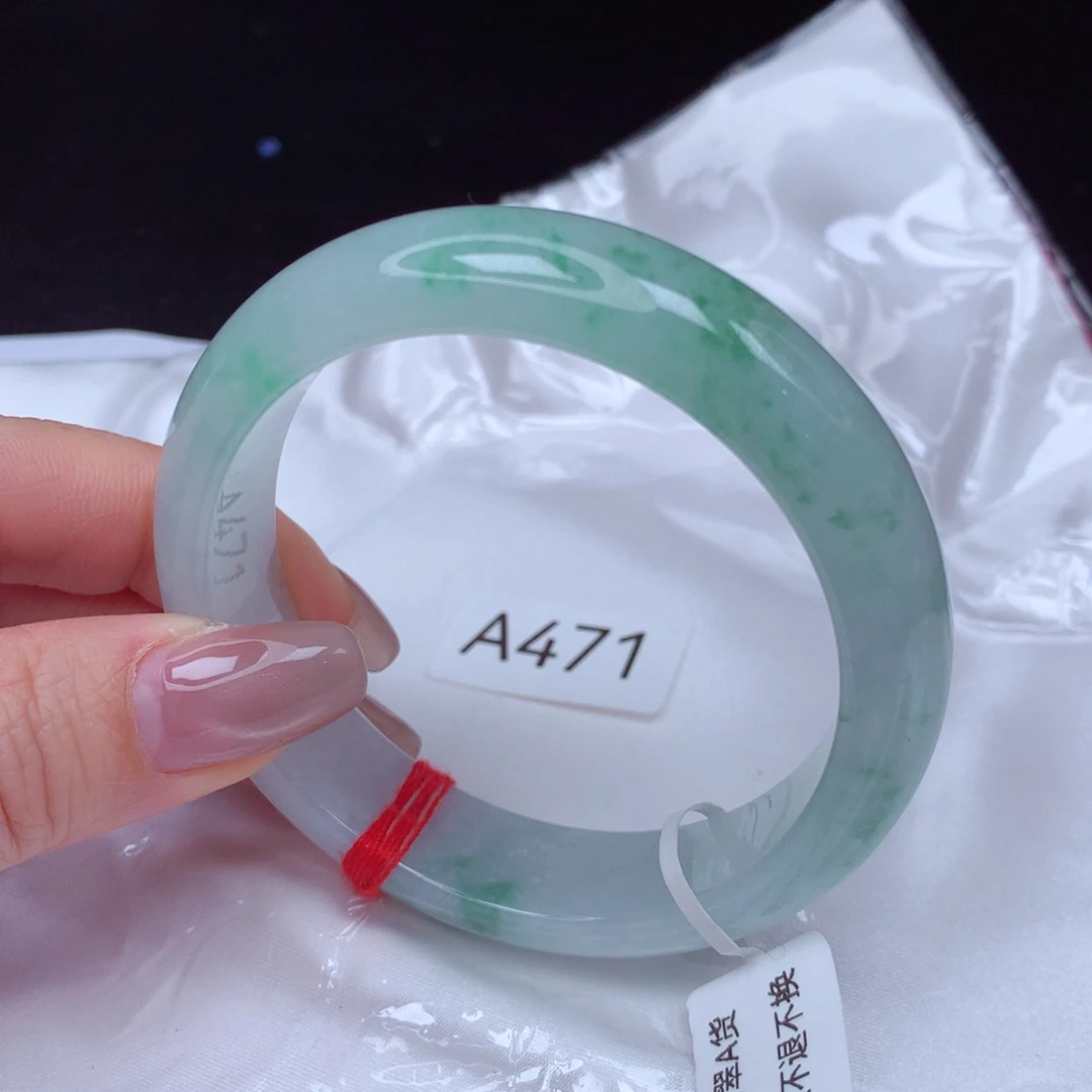 翡翠手镯未镶嵌ღ****刘手镯57