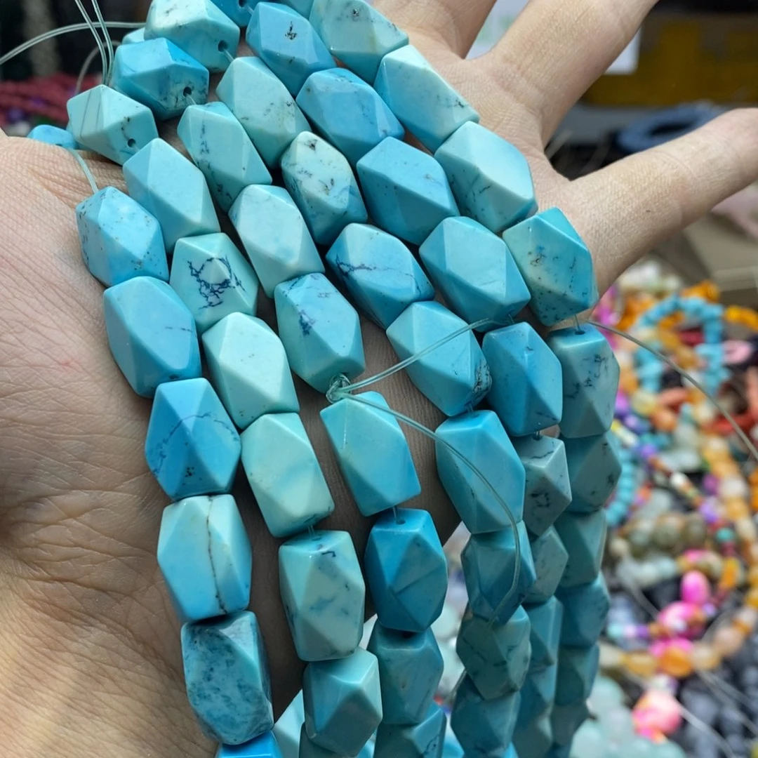 玛瑙/玉髓未镶嵌珠宝半成品一条松石L111