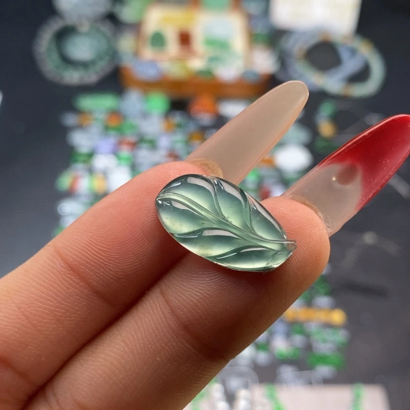 【闪购商品】翡翠挂件未镶嵌叶子