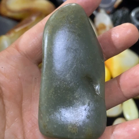 未镶嵌和田玉（糖玉）车挂