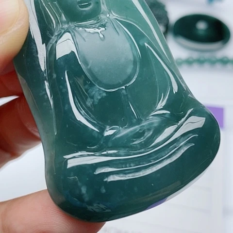 颈饰未镶嵌翡翠