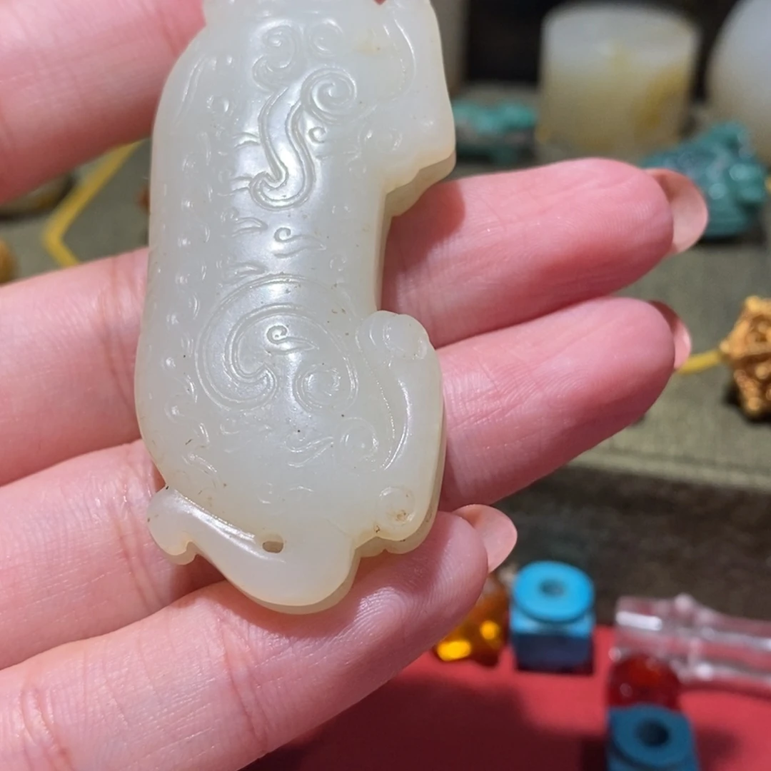 千***鹰和田玉（糖玉）未镶嵌挂件