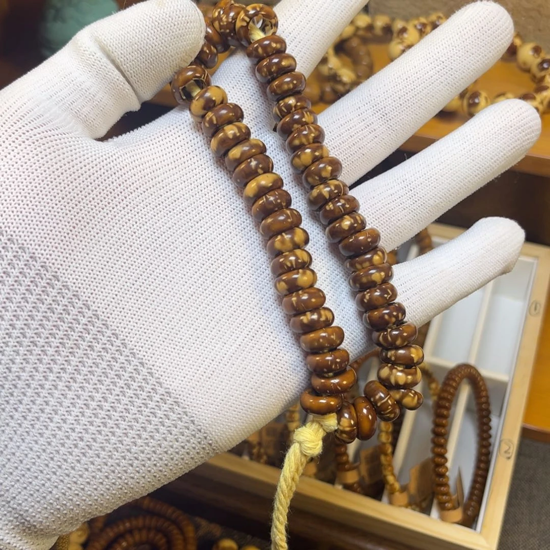 B***n手串紫金鼠甜甜圈