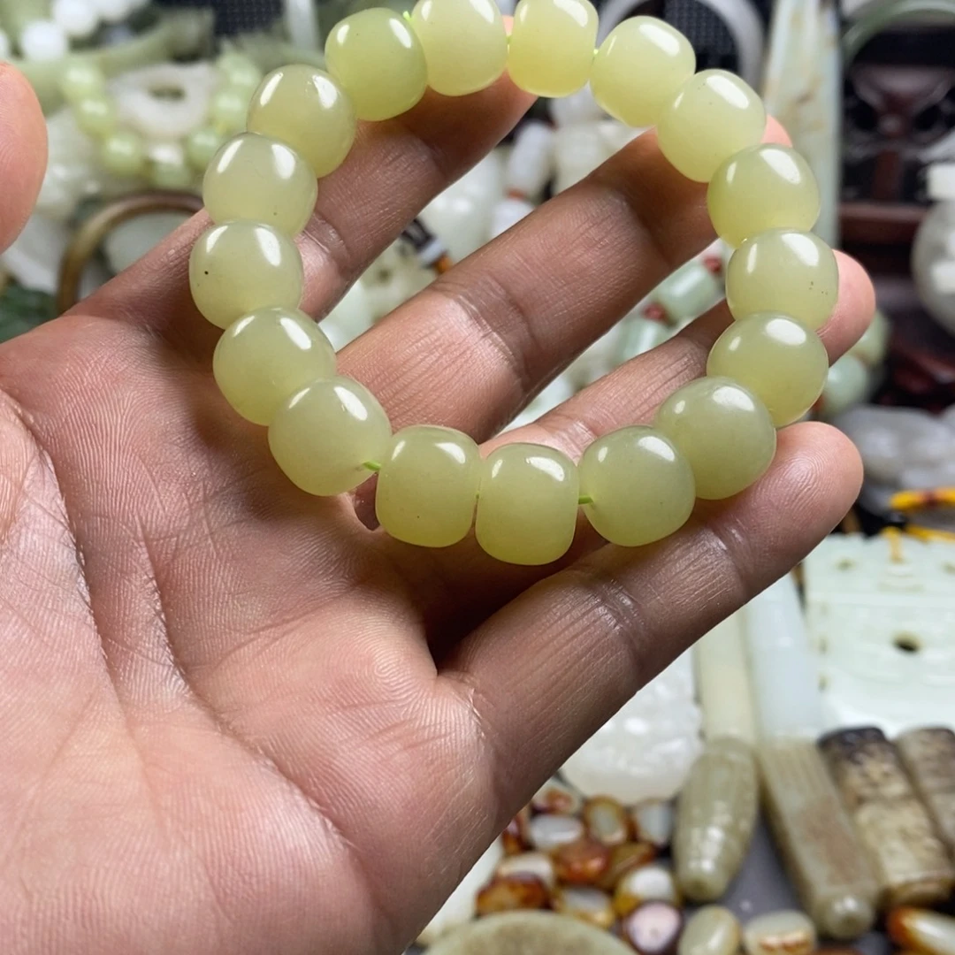 和田玉（糖玉）未镶嵌颈饰