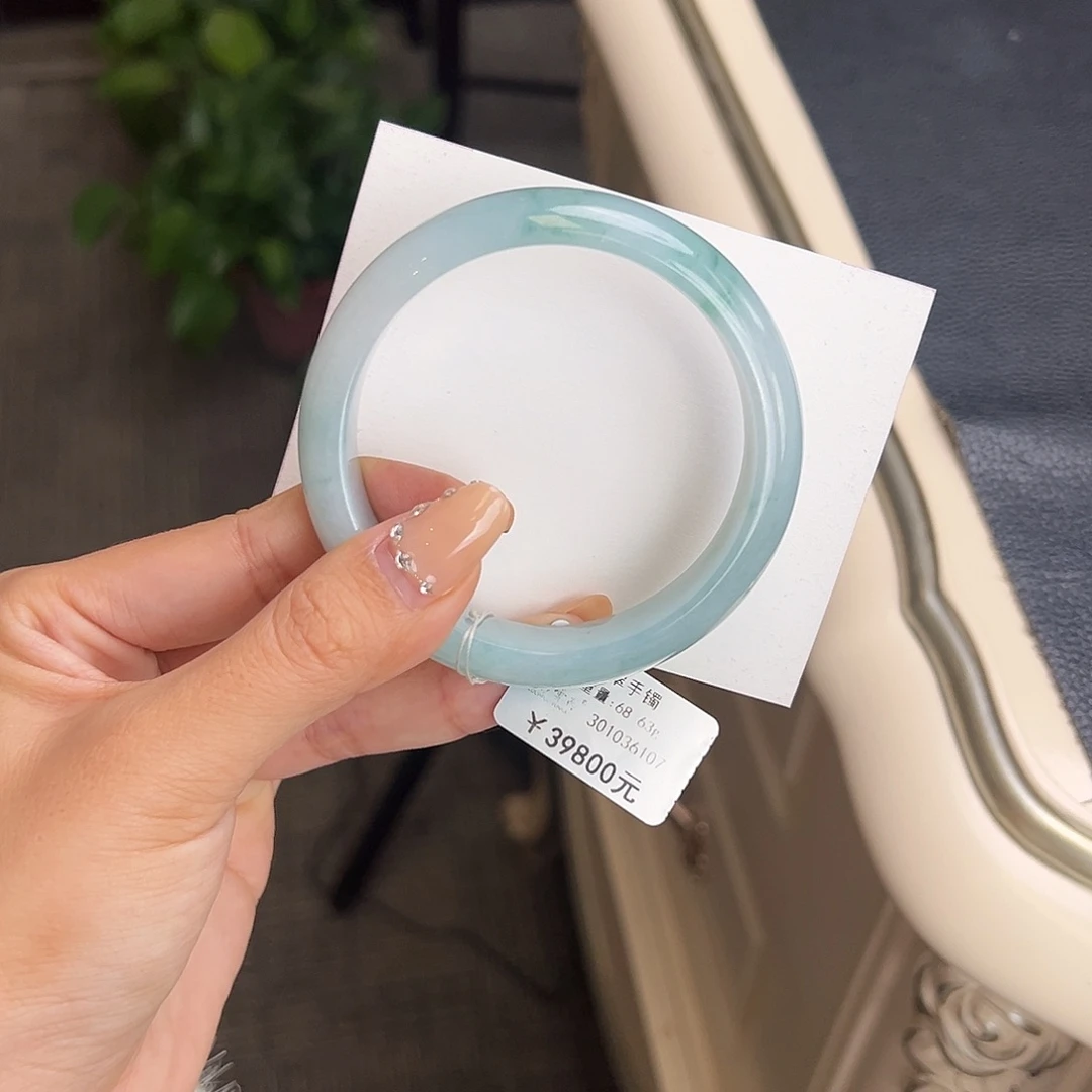 翡翠未镶嵌手镯57.6冰蓝花