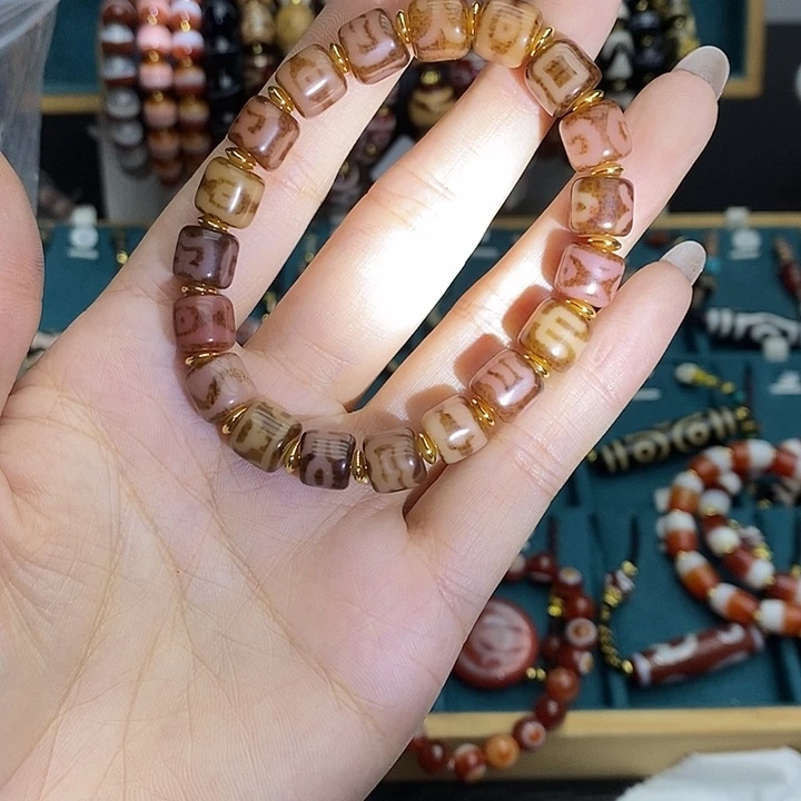 玛瑙/玉髓合金颈饰