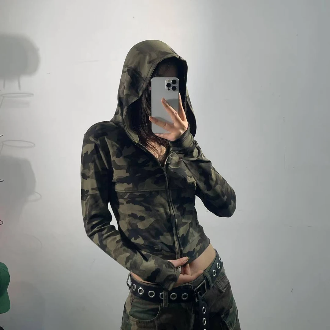 短款迷彩连帽卫衣春秋修身复古拉链开衫外套ins辣妹长袖外搭上衣