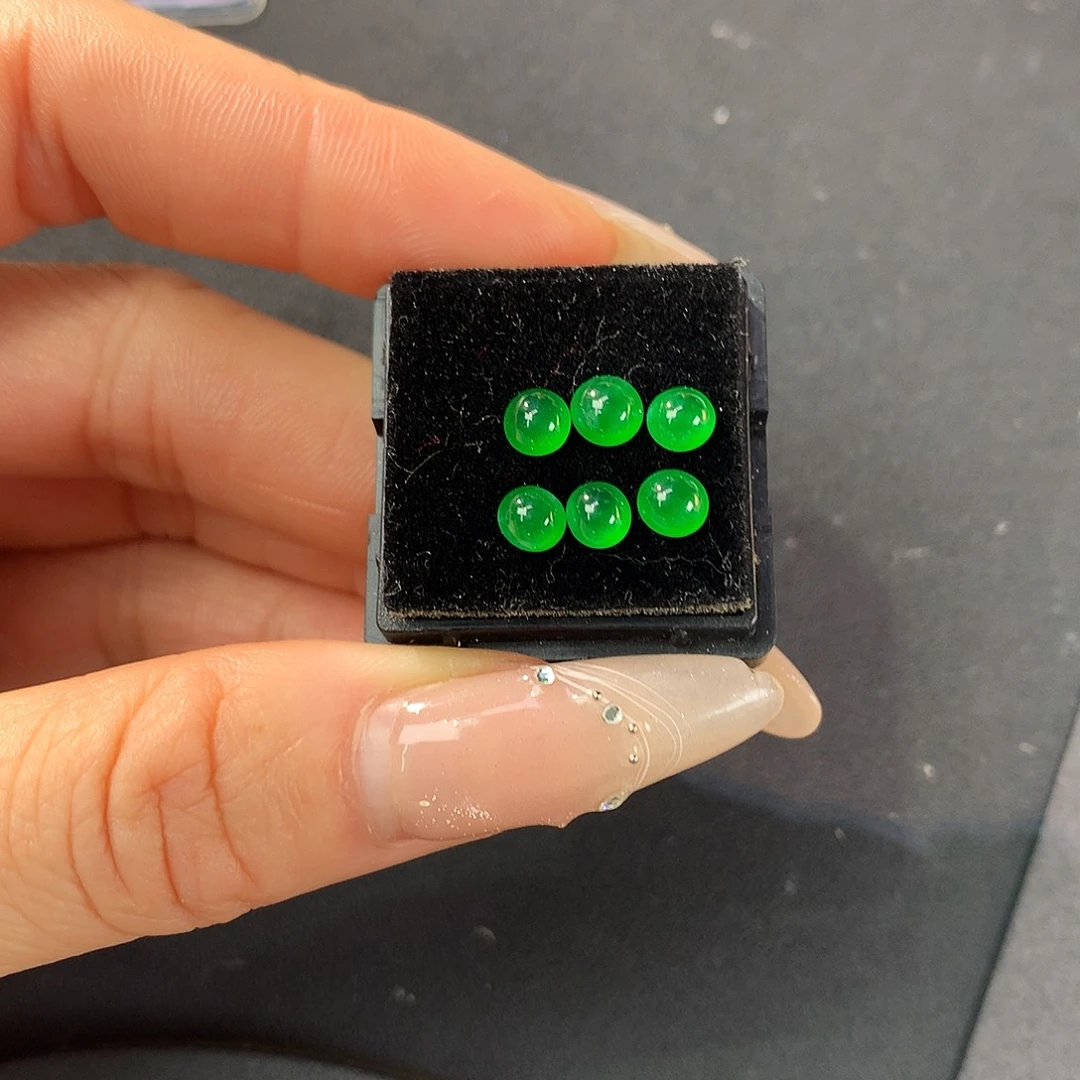 翡翠散珠4.8/2.56翡翠翡翠