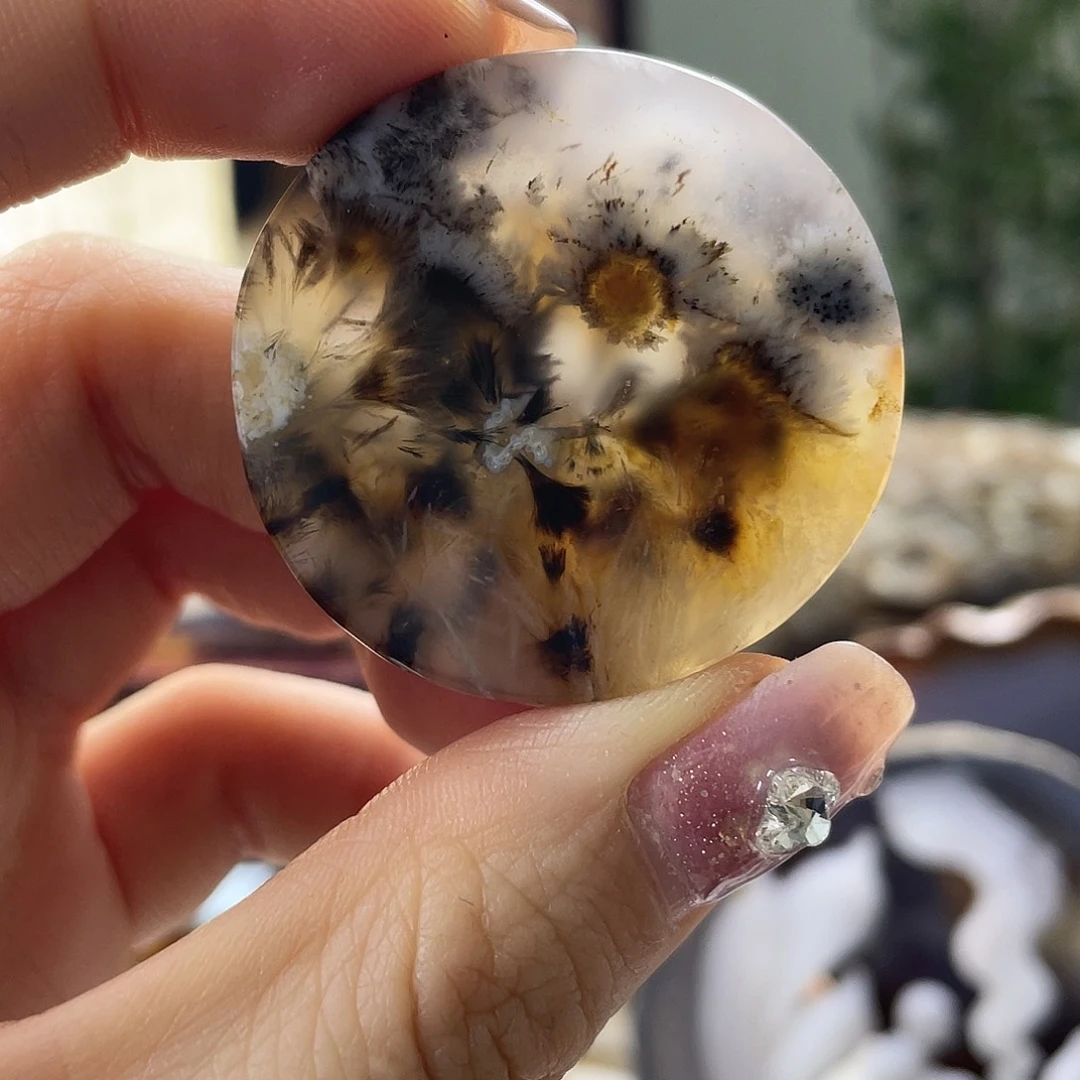 玛瑙/玉髓未镶嵌珠宝奇石